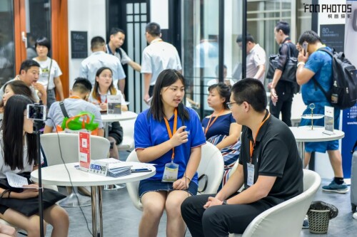 FOOPHOTOS-CBD20th-DXP_2105-1024x6835ad329346cbe7ac6.jpg