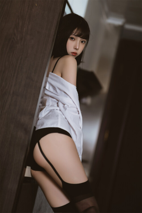 2J0A178172af32c95ad902a6.jpg
