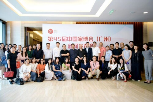 CIFF--FOOPHOTOS_1580LRPSe2db96315cbd04f5.jpg