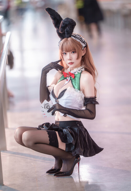 14ff38f53630d8985e.jpg