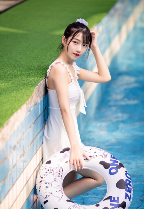 6bc3f9b7c31b3cd8a2ab063a6ac9c73e3e05ff36558a3313.jpg