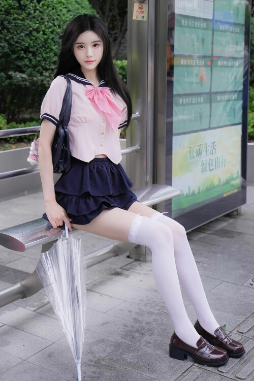285cfc36f12f1ea7fc.jpg