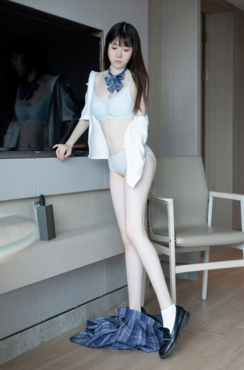 63c270701841e967cb.jpg