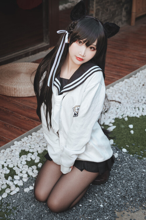 227cc2e859752ae4cd.jpg