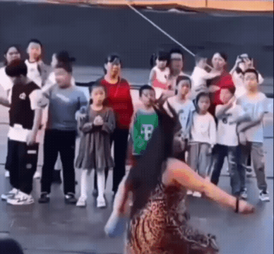 640-27ef94a59c8e6fef8.gif