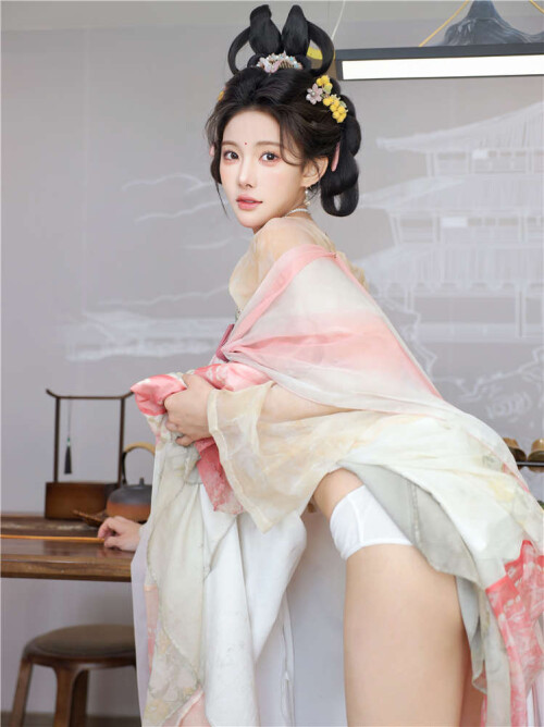 60f42c137ee7be1f35.jpg
