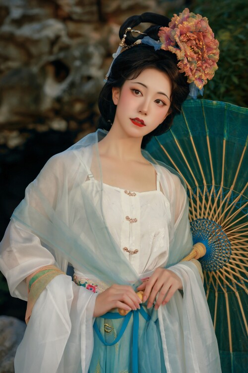 ww_WQ7933ZCwZj-18852fd7ece2b54e6.jpg