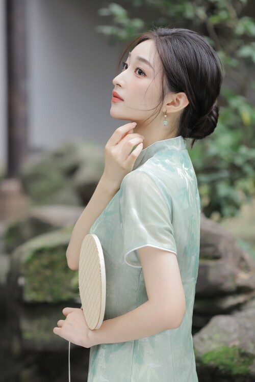 v6_3IC517J_Xy-tU26354cb3ad7ecee6.jpg