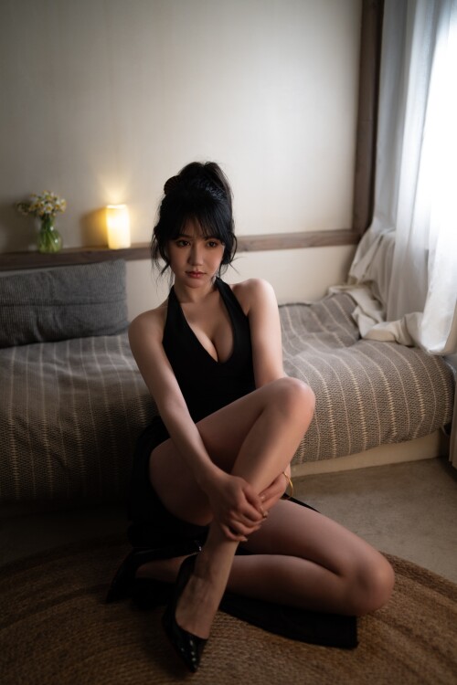 sr6-96WQAXPBt4_F70c0cde72c7dc6af.jpg