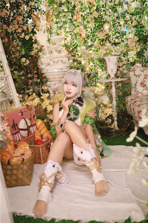 Momo-cosplay-Nahida---Genshin-Impact-2985c5c810ad4b7249.jpg