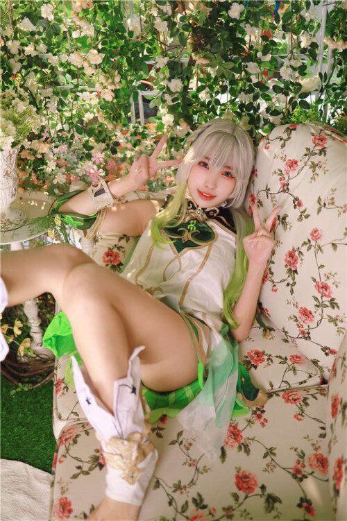 Momo-cosplay-Nahida---Genshin-Impact-30b5abed817dcaac31.jpg