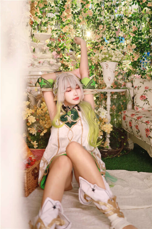 Momo-cosplay-Nahida---Genshin-Impact-32b24ce552f4059882.jpg