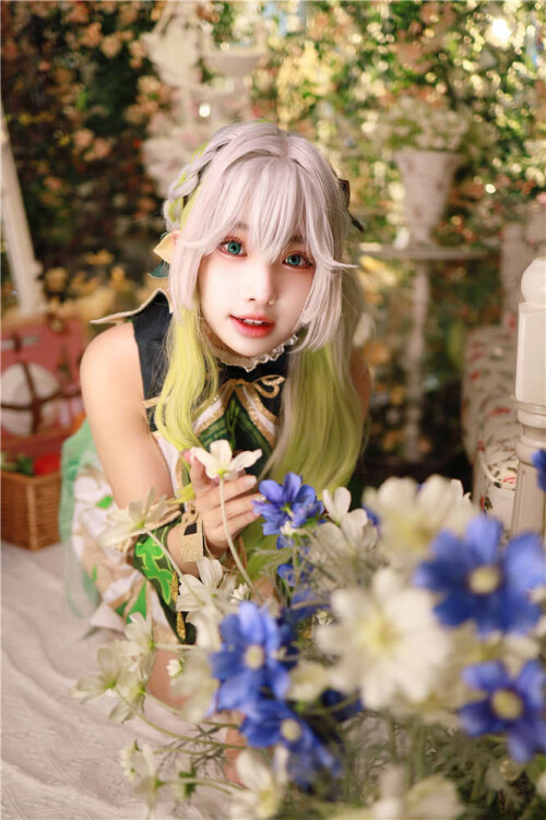 Momo-cosplay-Nahida---Genshin-Impact-353acd3244bce7f41d.jpg