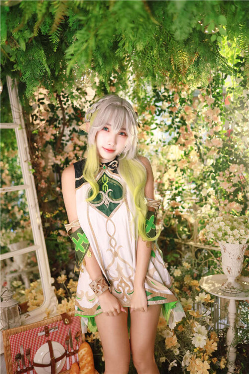 Momo-cosplay-Nahida---Genshin-Impact-36d73c9103fd33fd5.jpg