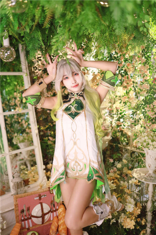Momo-cosplay-Nahida---Genshin-Impact-5b3bb5a8d42e9f324.jpg