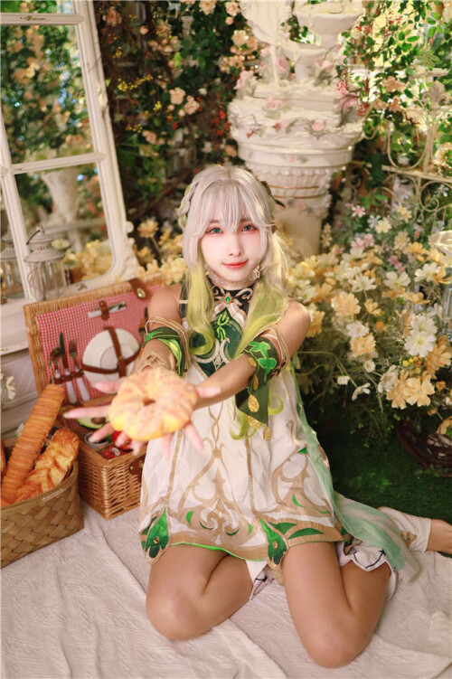 Momo-cosplay-Nahida---Genshin-Impact-86bbce7299e519a06.jpg