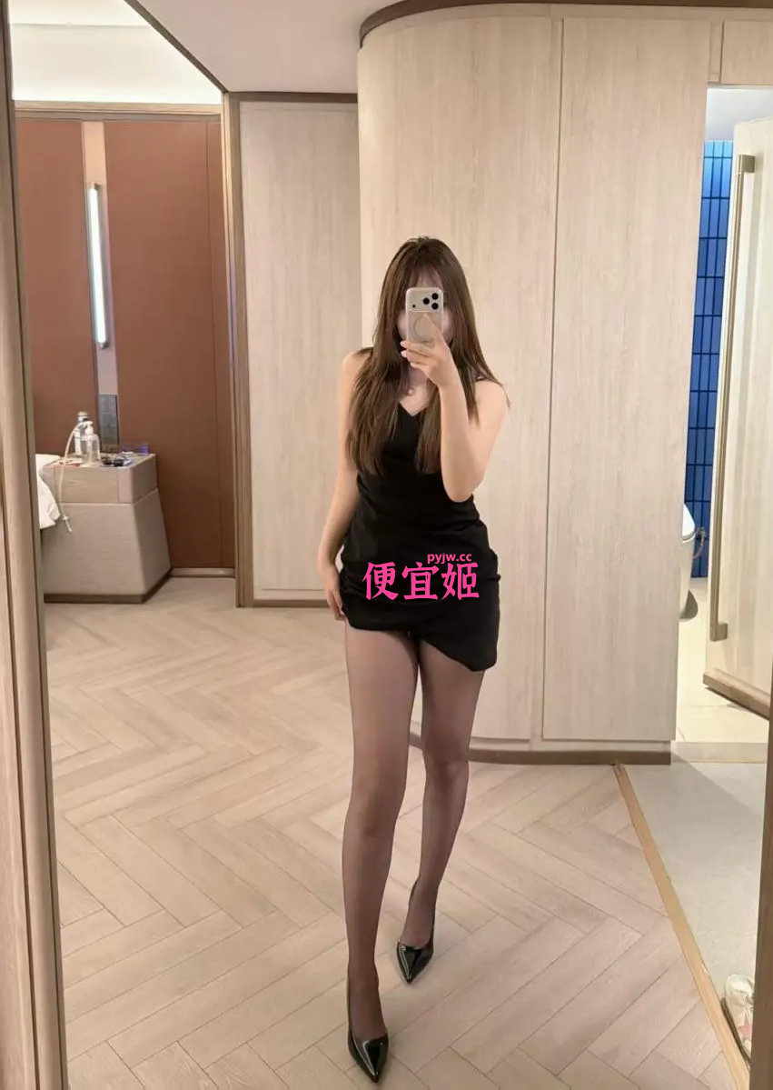图片[2]-【娇妻豹纹】天气晴，娇妻连衣裙下的豹纹内裤，尽显风骚[17P]-便宜姬