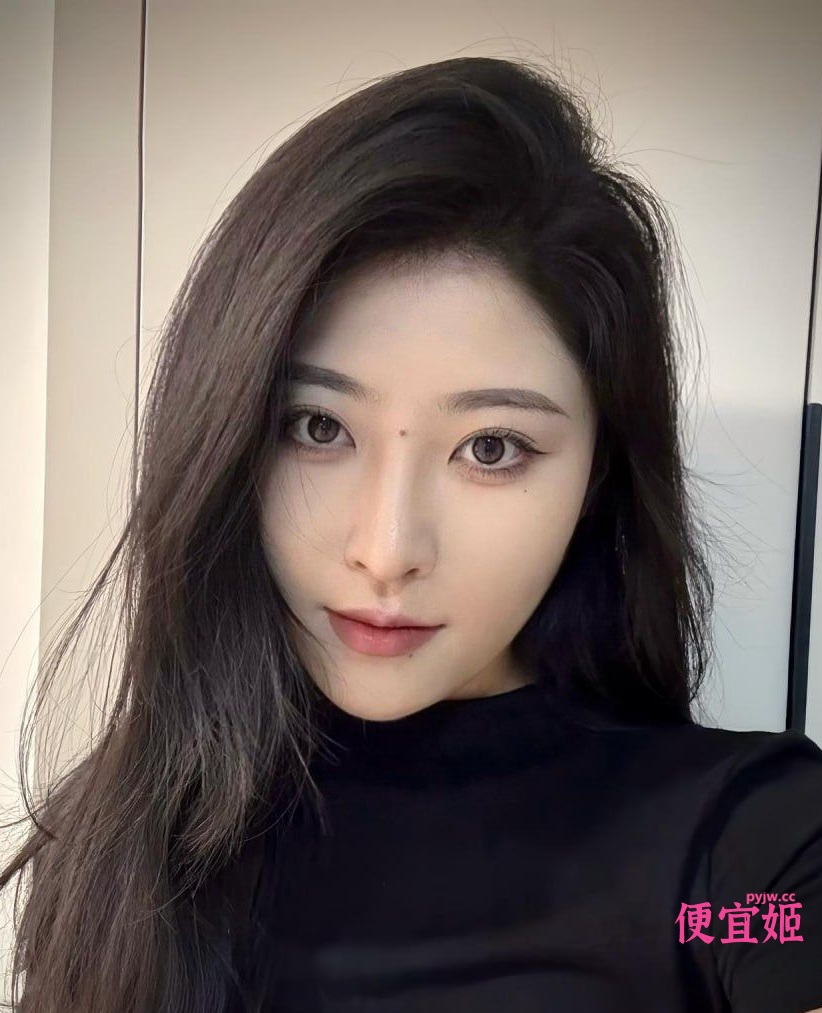 超高颜值御姐，身体肤若凝脂，男主怼着女主脸拍，骚话拉满【4P+22V/108MB】-便宜姬