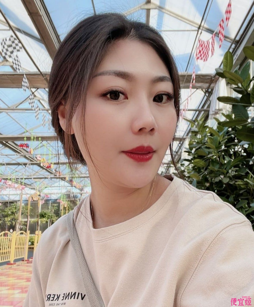 已婚妇女良家泄密，床上被爆C，口塞蒙眼操B【24P+17V/119MB】-便宜姬