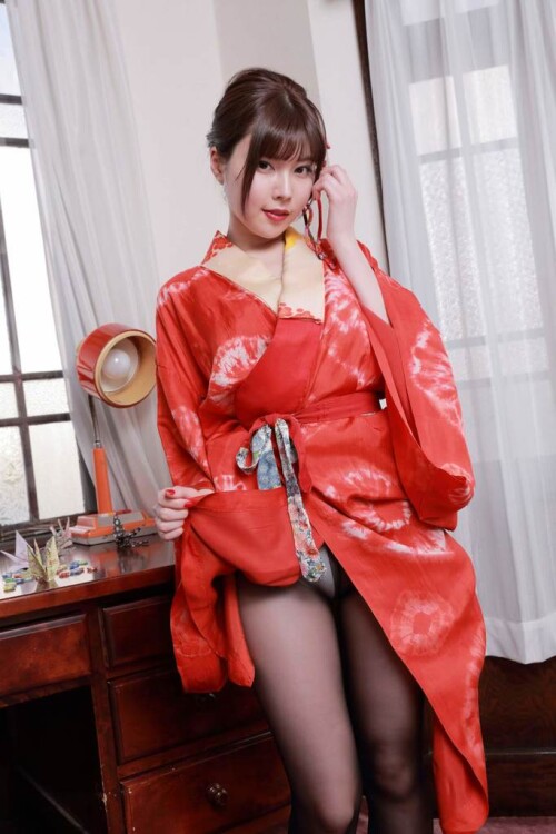 1303451p94999mh9hd2yuh3008b663855280f9.jpg