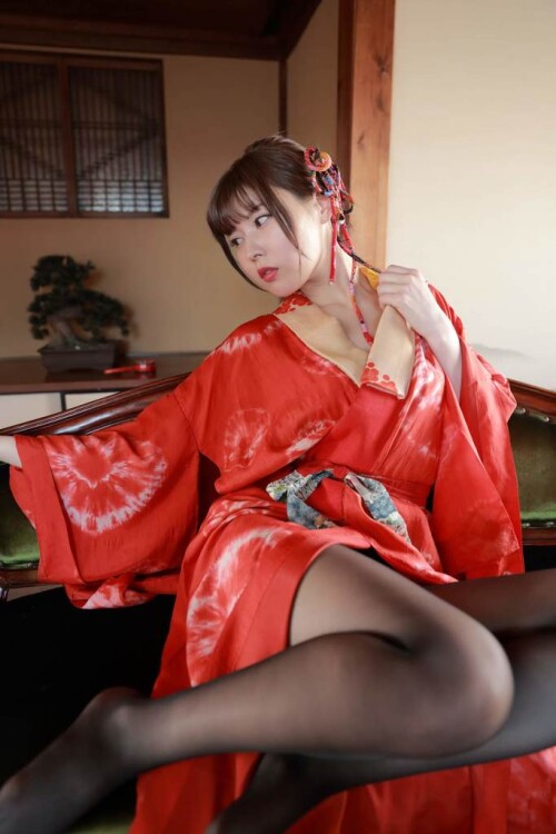 13042463849vxxw3dme444177178f9016b3c9c.jpg