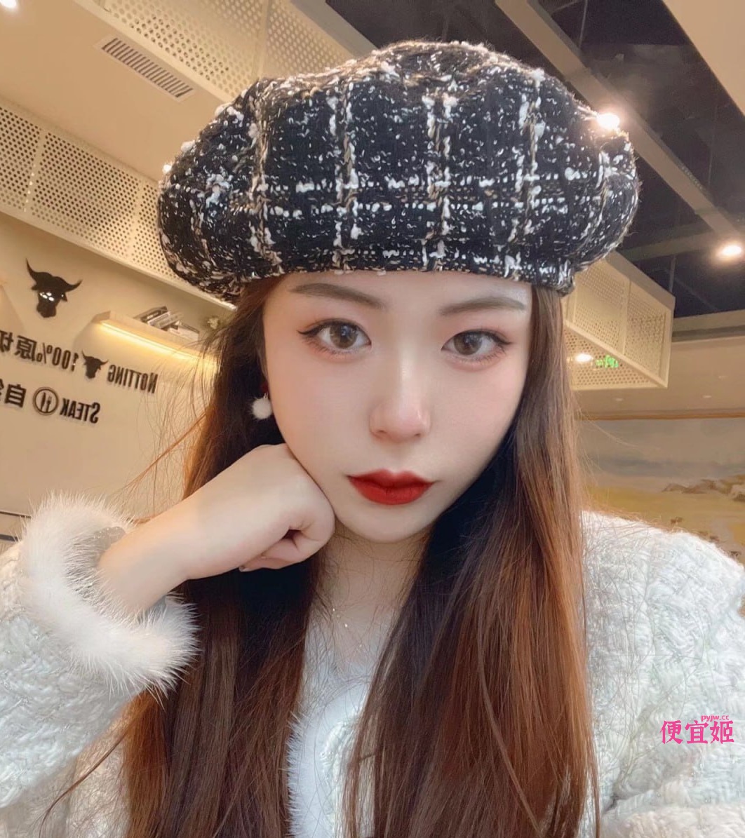 女大学生裸聊，各种自拍展示很是听话【24P+25V/220MB】-便宜姬