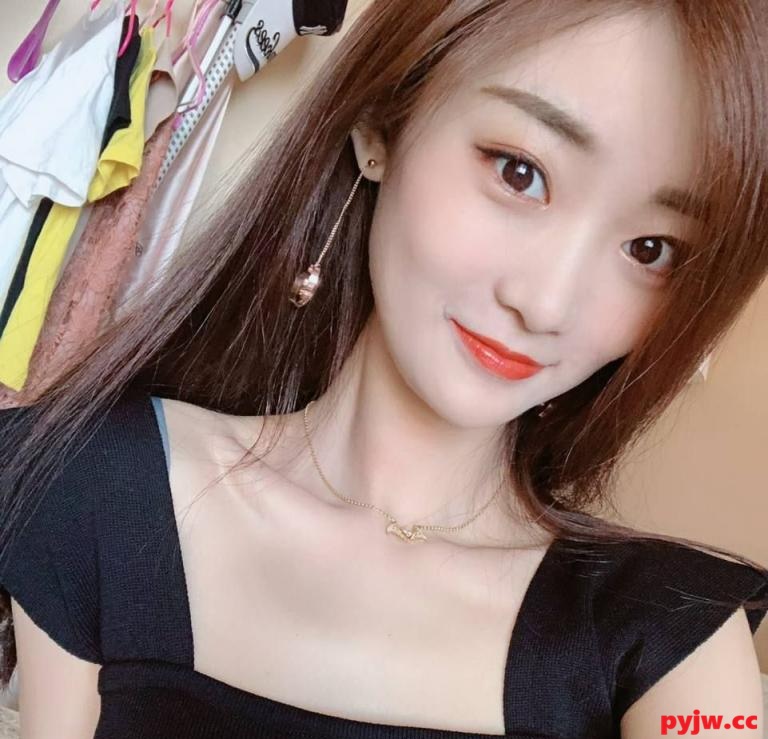 图片[3]-美女大学生下海，激情玩的真是花，颜值在线和男友玩3P[57P]-便宜姬