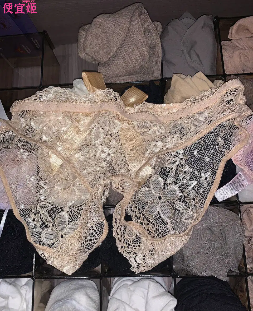图片[5]-★★★【经典猎奇】帮风骚老婆闺蜜搬家 竟然搬出一个淫窝 满足你所有好奇心（3篇）-便宜姬