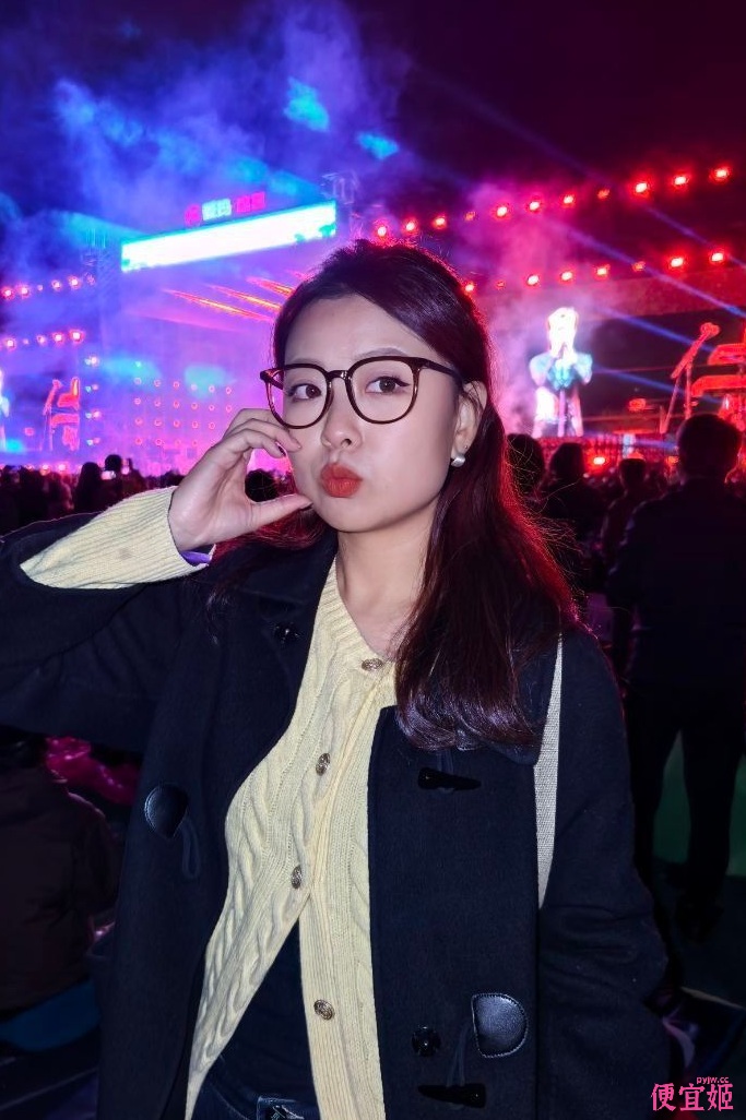 ⚫️【原相机泄密】温柔美丽高颜露脸姐姐私下极度反差，床上疯狂打桩嗷嗷叫 无水印(9V)-便宜姬