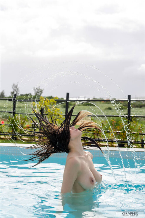 gra_julia9_sp05635558b54f10569d3.jpg