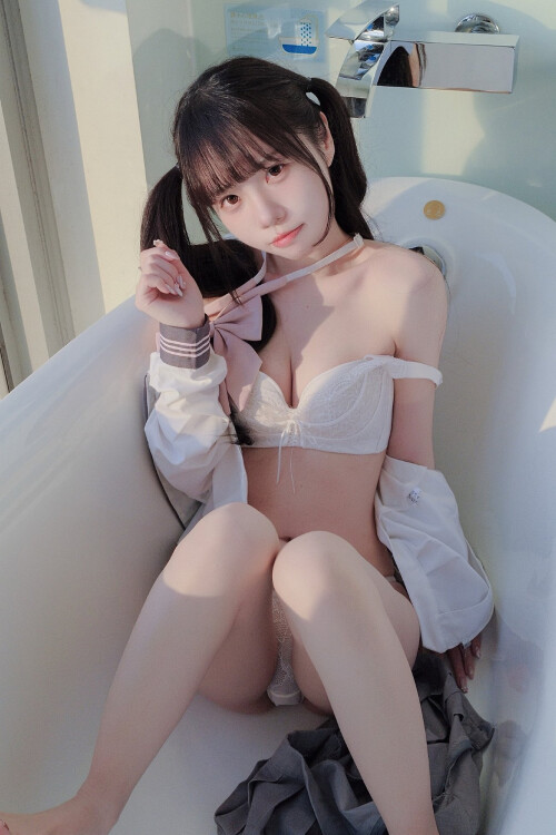 MAE-008-17837033286384cf23dd606e3efb8.jpg
