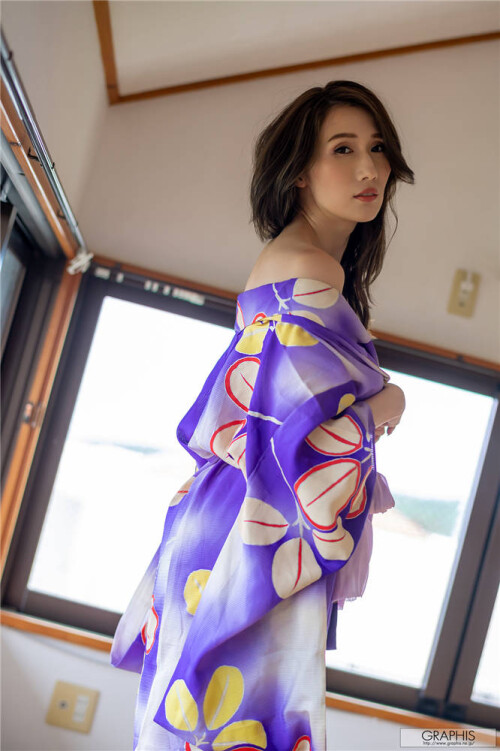 gra_julia9_sp08520f6bb32fc24da8c.jpg