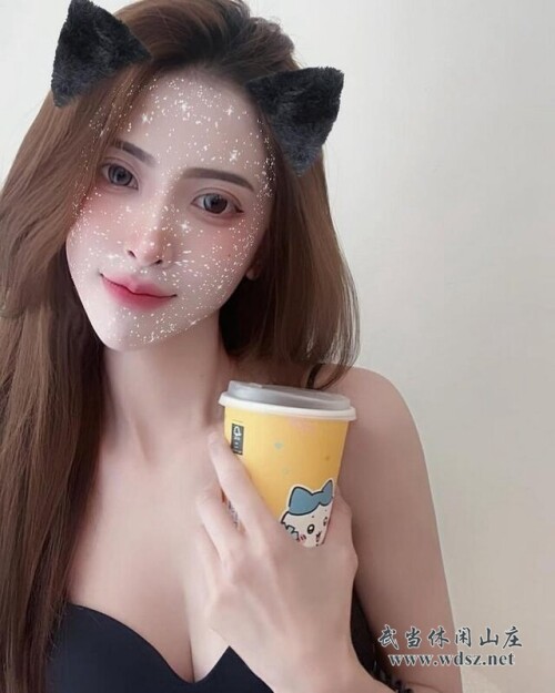 197a43498b6af72af0.jpg