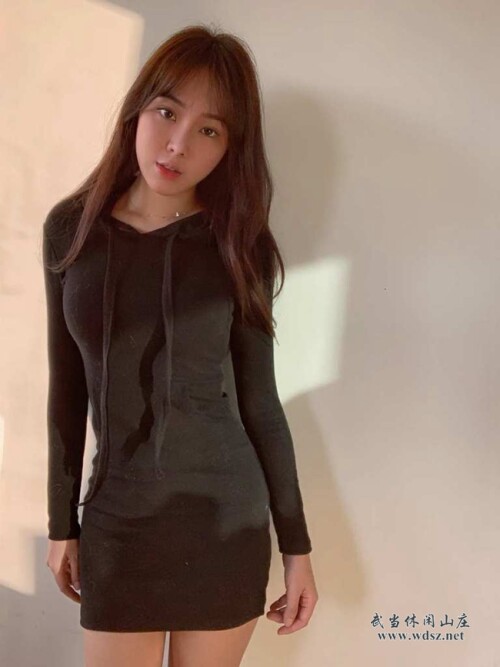 670bf6b544936bebd.jpg