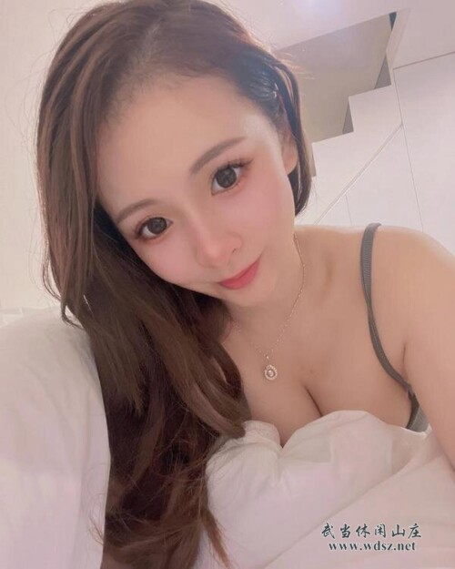 11e022a0484037ef44.jpg