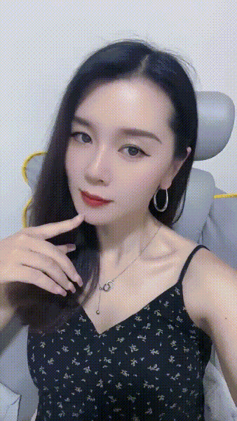 ⚫️最新快手泄密 美足美腿骚姐姐【怡怡】定制福利，XO丝足交诱惑，高点喷水(16V)-便宜姬