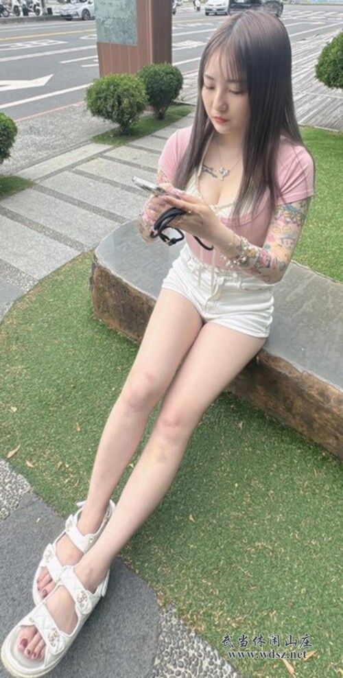 276b0f0c10a4e0f717.jpg