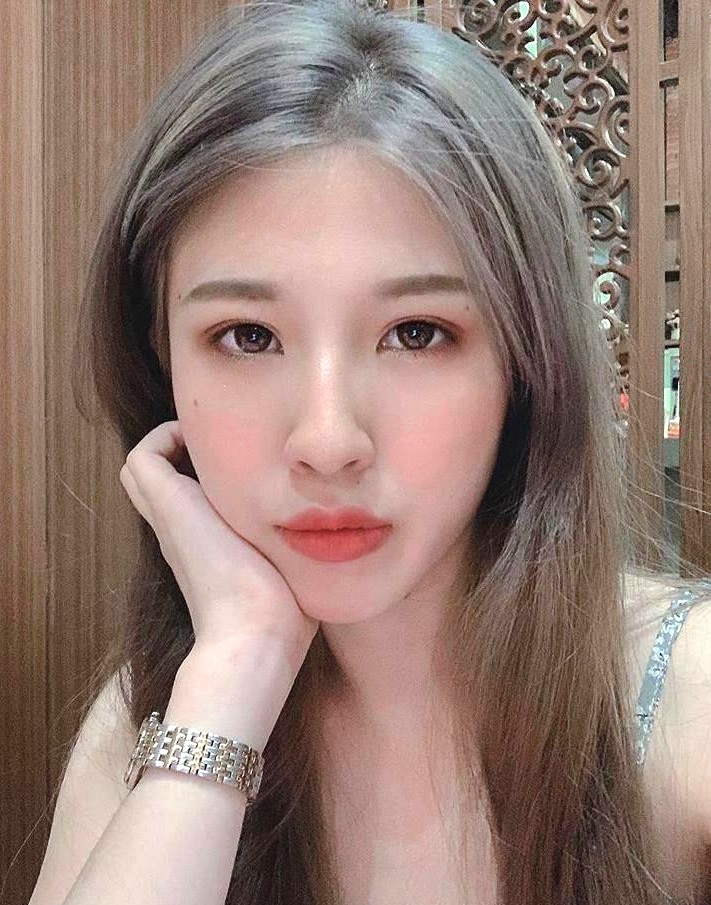 ⚫️【原相机泄密】表里不一高颜值剖腹产小少妇露脸反差自拍，无水印原档(6V)-便宜姬