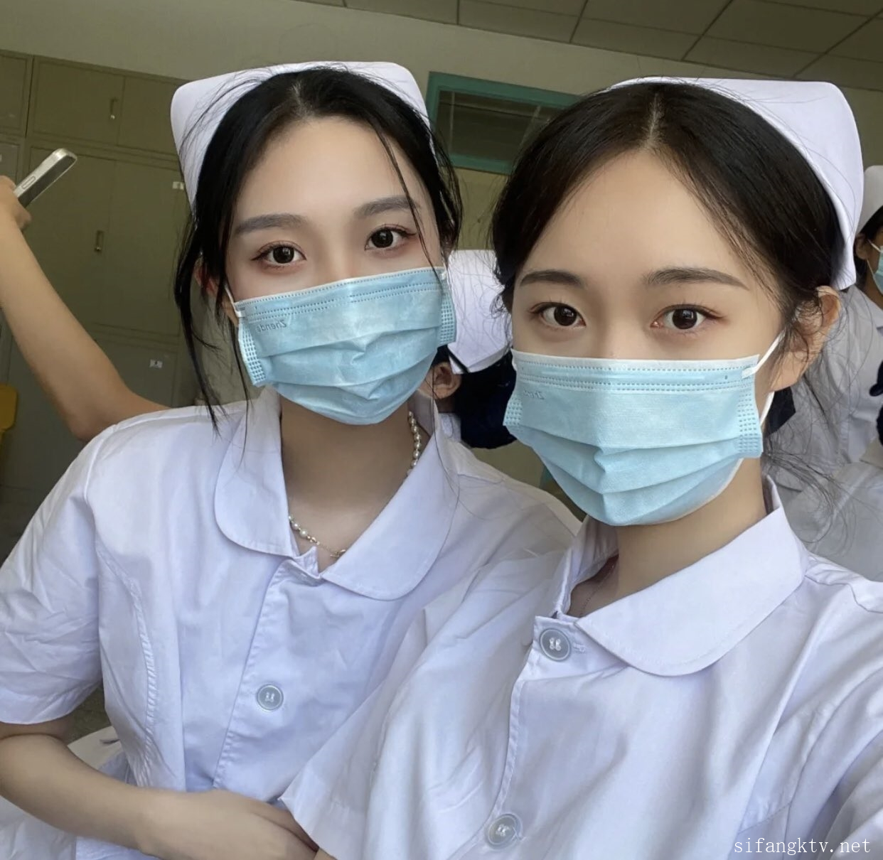 ❤️卫校毕业护士小姐姐兼职外围私拍流出 线下约金主被调教 长得好看身材无敌[MP4798M]-便宜姬