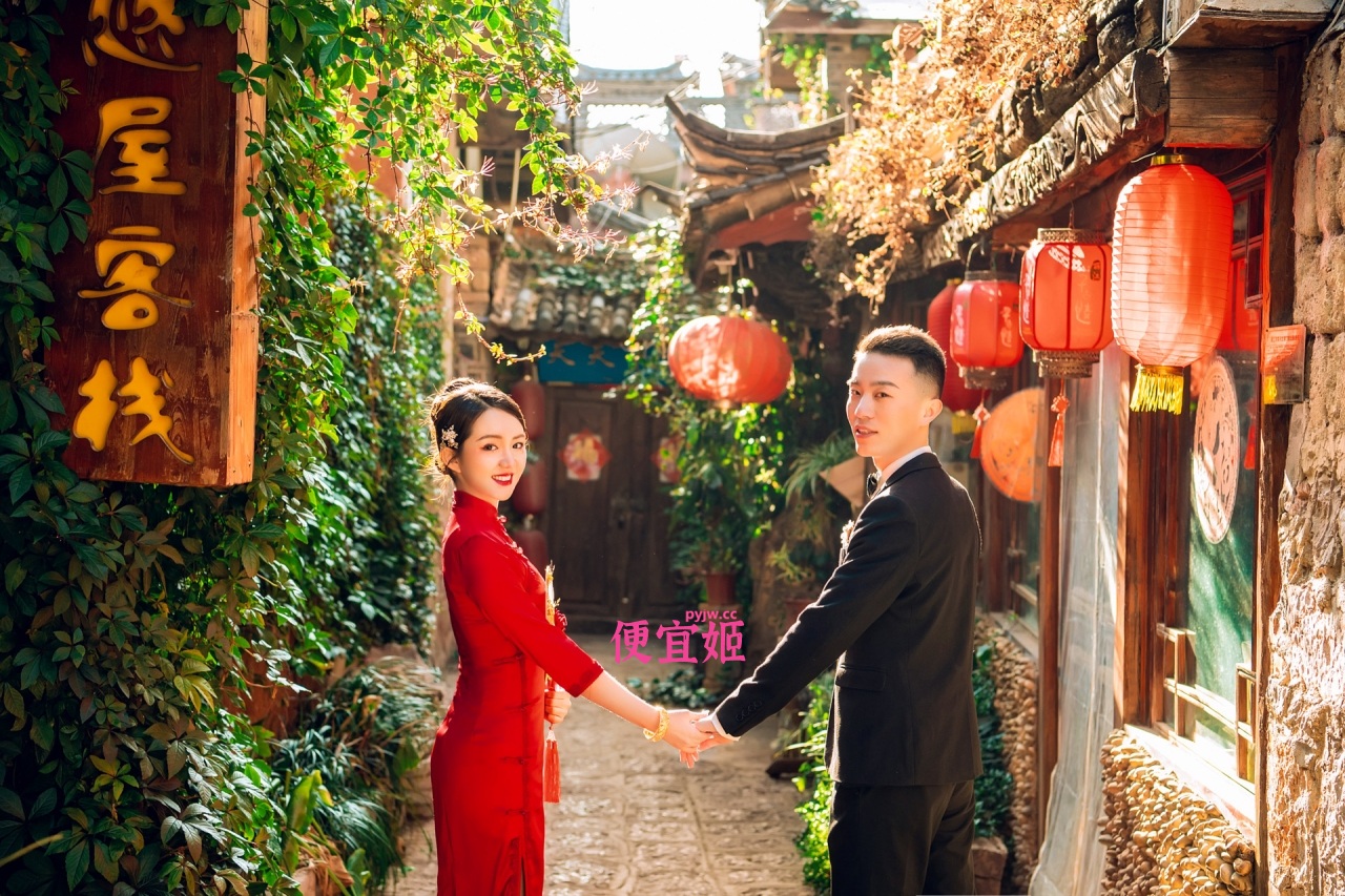 图片[2]-❤️✨【原档相机】绿帽老公把新婚老婆婚纱照爆出 婚后反差全暴露(2V/405MB)-便宜姬