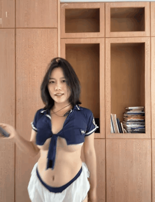 图片[2]-❤️⏪反差眼镜御姐⏩短发眼镜高知分子气质 口头授课全能 户外阳台前凸后翘[75V/26G]-便宜姬