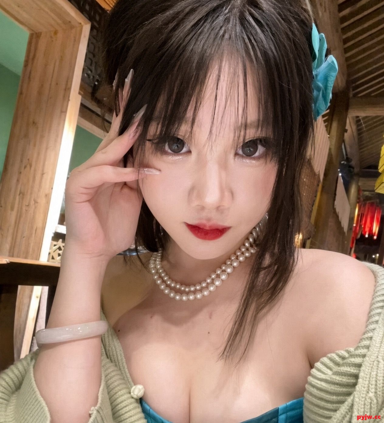 ❤️✨【原档】苏州留学生短发妹  粉纱蕾丝情趣内衣白丝抬腿抽插【27P+15V/1.1GB】-便宜姬