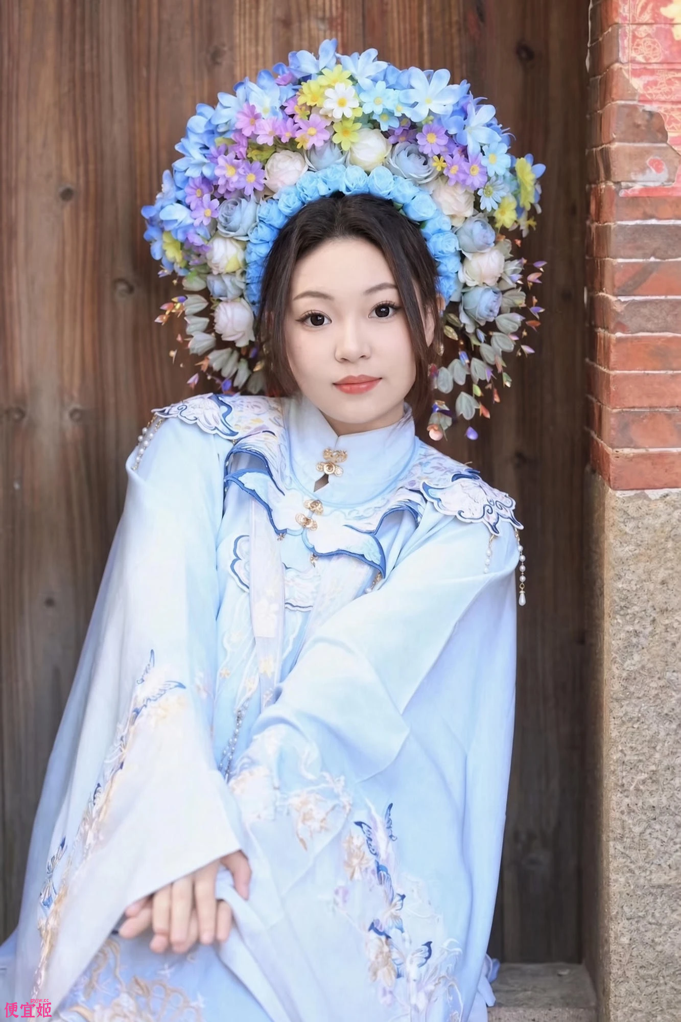 ⭐⭐【原档】云南奶大肤白美女 各种姿势调教 真是浪的没边了[112P/63V/4.76GB]-便宜姬