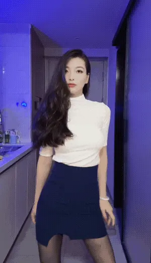 ⭐⭐【原档】厦门颜值少妇被金主大哥包养的骚浪精贱母狗 (22v/2.48G)-便宜姬