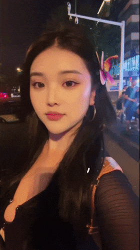 ❣️【反差】绿帽男分享 自家舞蹈系女友泄密影图流出 生活照反差太大[1300M ]-便宜姬