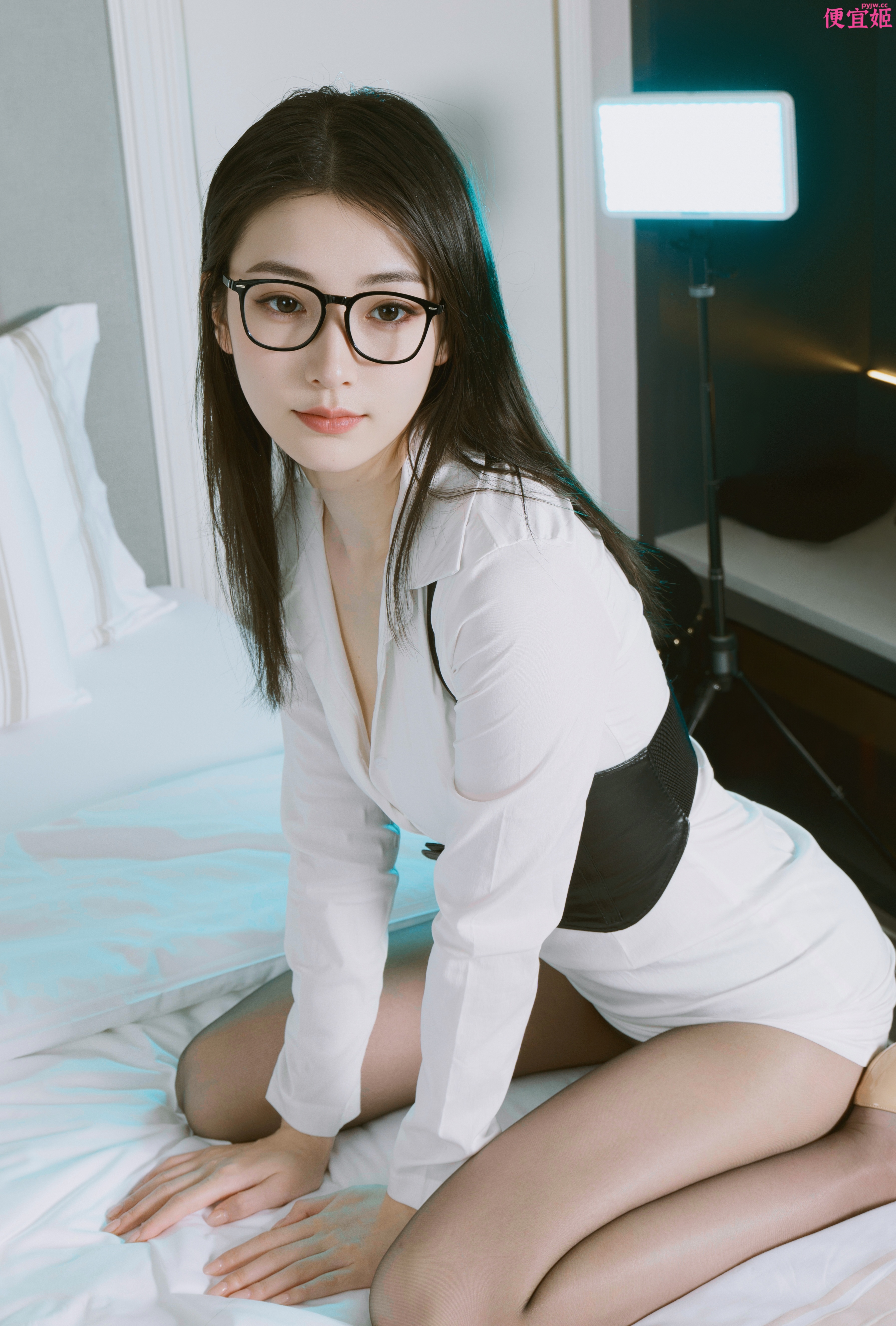 图片[2]-❣️❣️❣️【FENDSON作品】冷白皮车模 大尺度私拍第一现场 身高177 高价下海 真正的人间尤物 [1.40 GB]-便宜姬