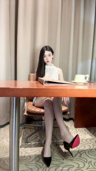 图片[4]-【抖音】极品丝袜美人【薇薇】丝足福利❤️透视内内 珍珠内 [1630M/MP4]-便宜姬