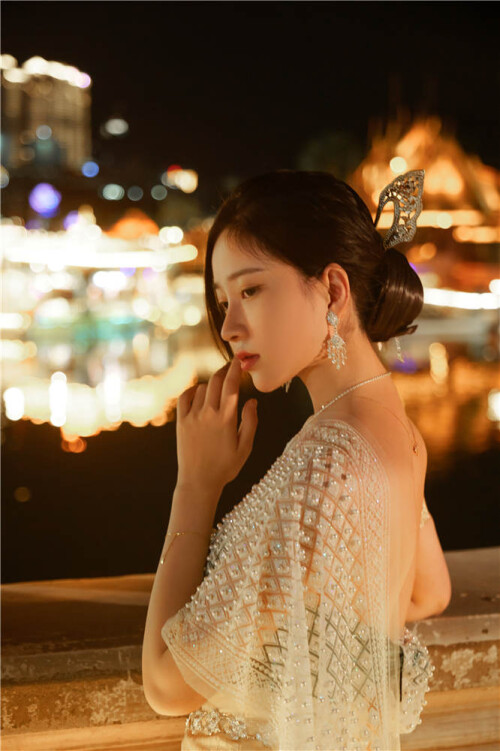 3050004ba320db62c.jpg