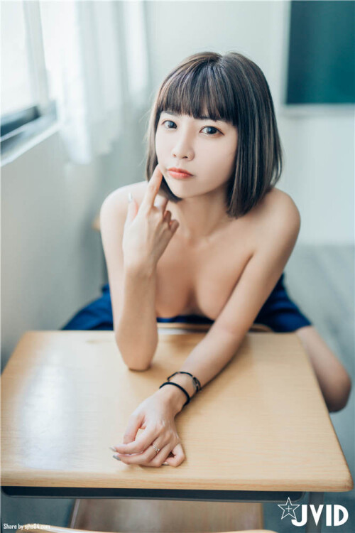 JVID-4ca8d3732ea097e13.jpg