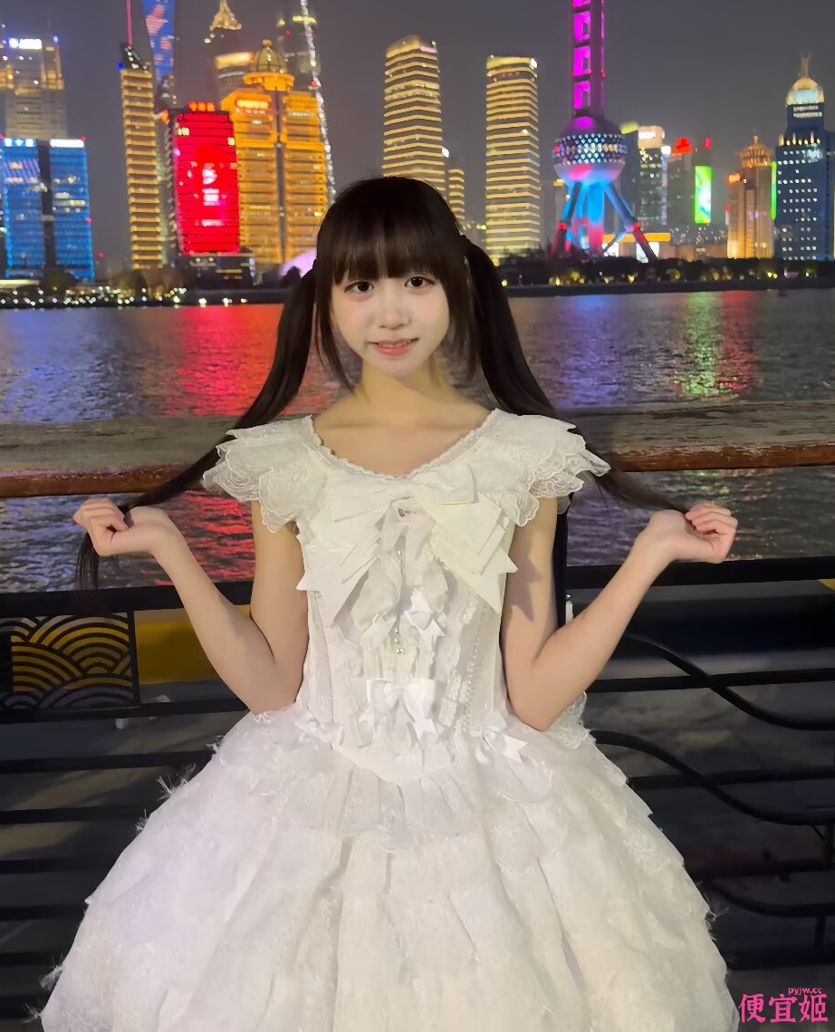 ❣️广西贵港【韦运英】原档合集日常自拍流水 反差小妹 【269V+195P/25G】-便宜姬